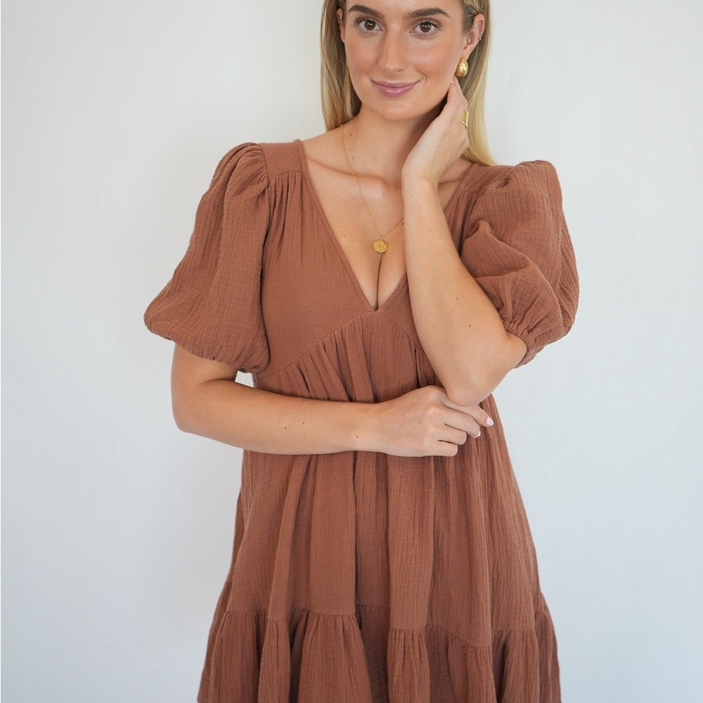 Elegant Brown Puff Sleeve Dress